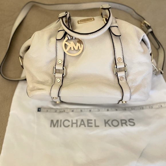Michael Kors Leather Vanilla Satchel Handbag - Medium - Picture 3 of 12